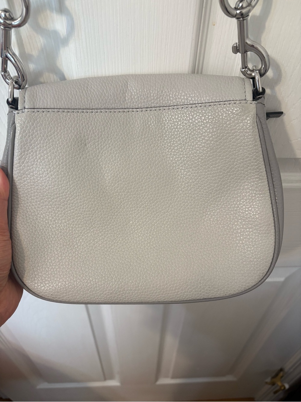 Marc Jacobs Two-Tone Gray and Cream Leather Crossbody Bag - Picture 5 of 7